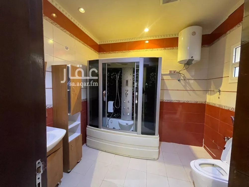 6 bedroom villa in Qurtubah, Riyadh 11