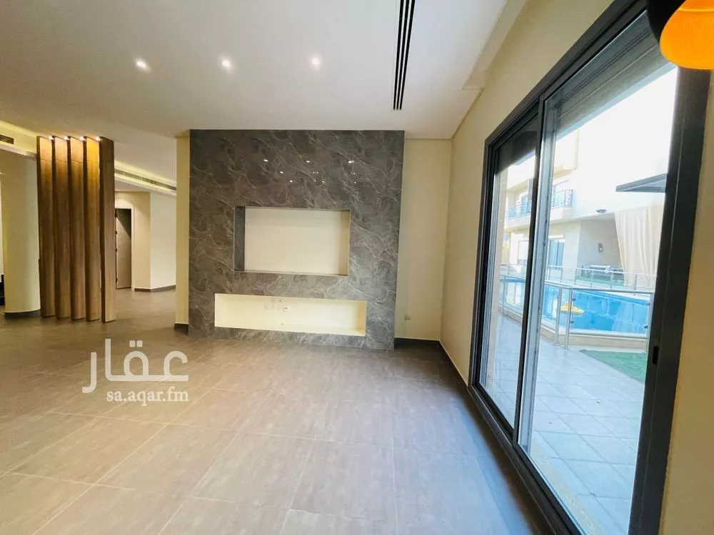 فيلا 5 غرف في العارض 4