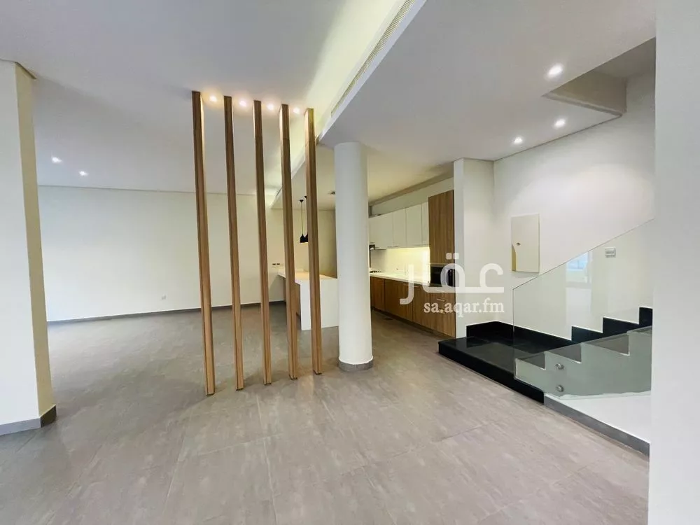 فيلا 5 غرف في العارض 2