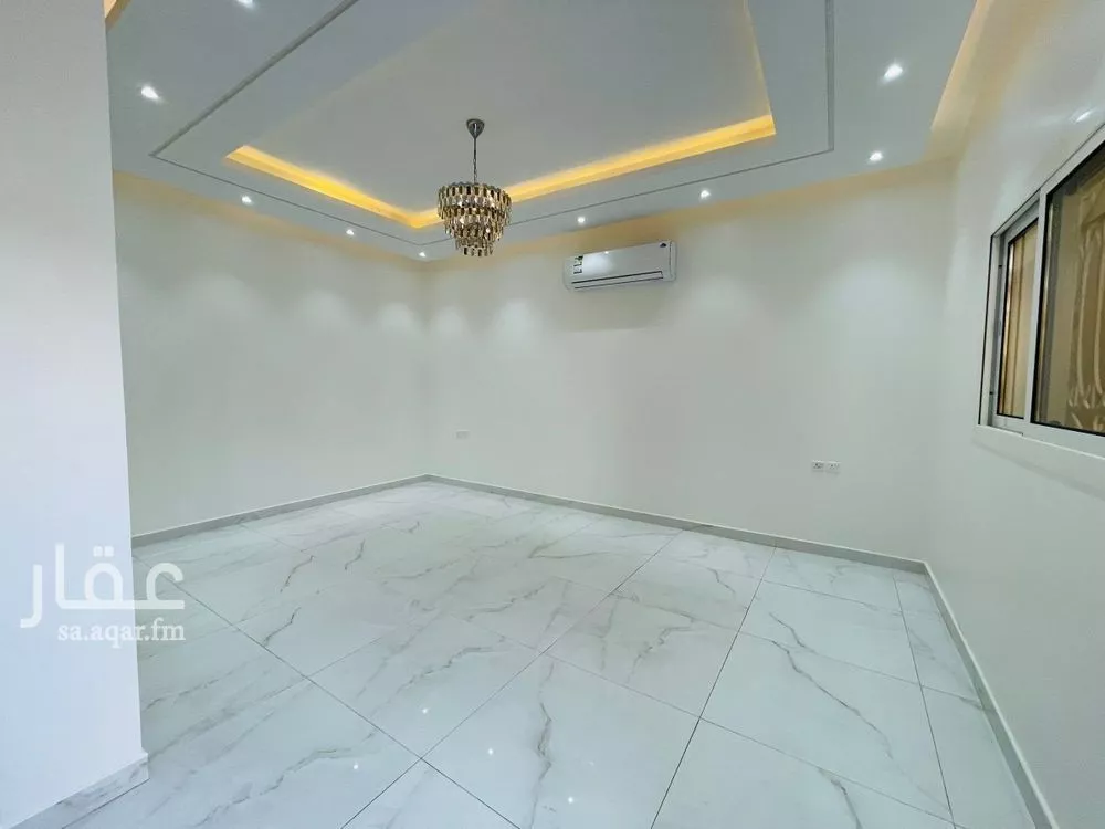 دوبلكس 6 غرف في الملقا 5