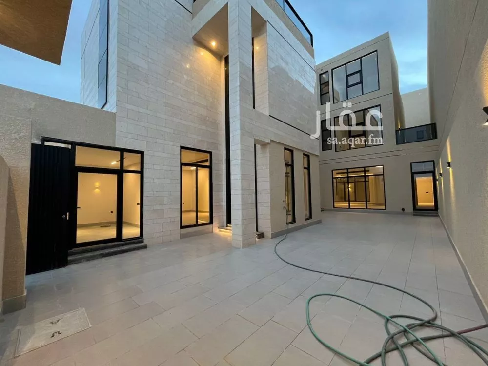 فيلا 6 غرف في المهدية 5