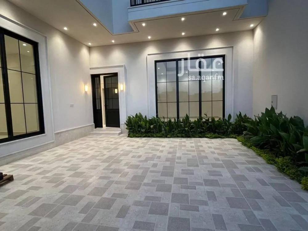 فيلا 6 غرف في المهدية 5