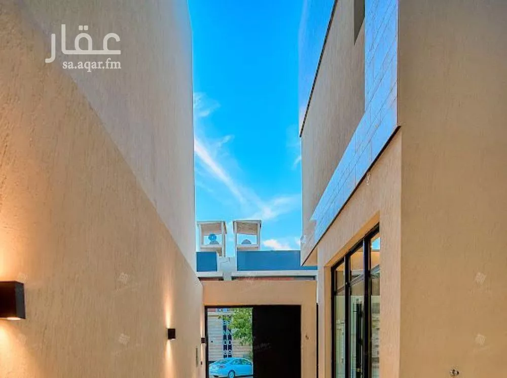 فيلا 6 غرف في المهدية 5