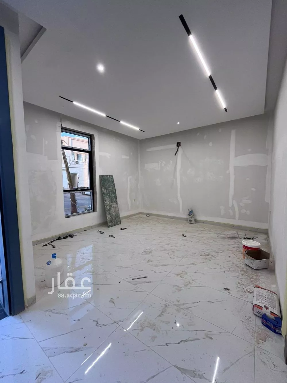 فيلا 7 غرف في المهدية 5