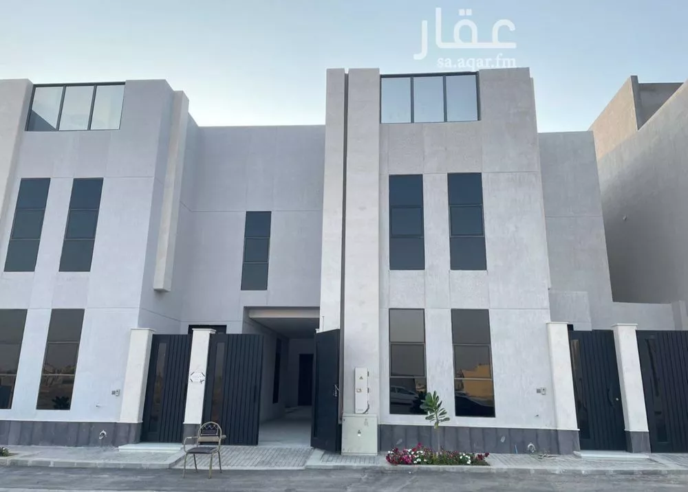 6 bedroom villa in Al Mahdiyyah 2