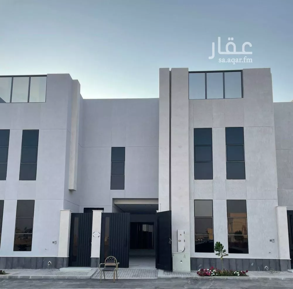 6 bedroom villa in Al Mahdiyyah 1