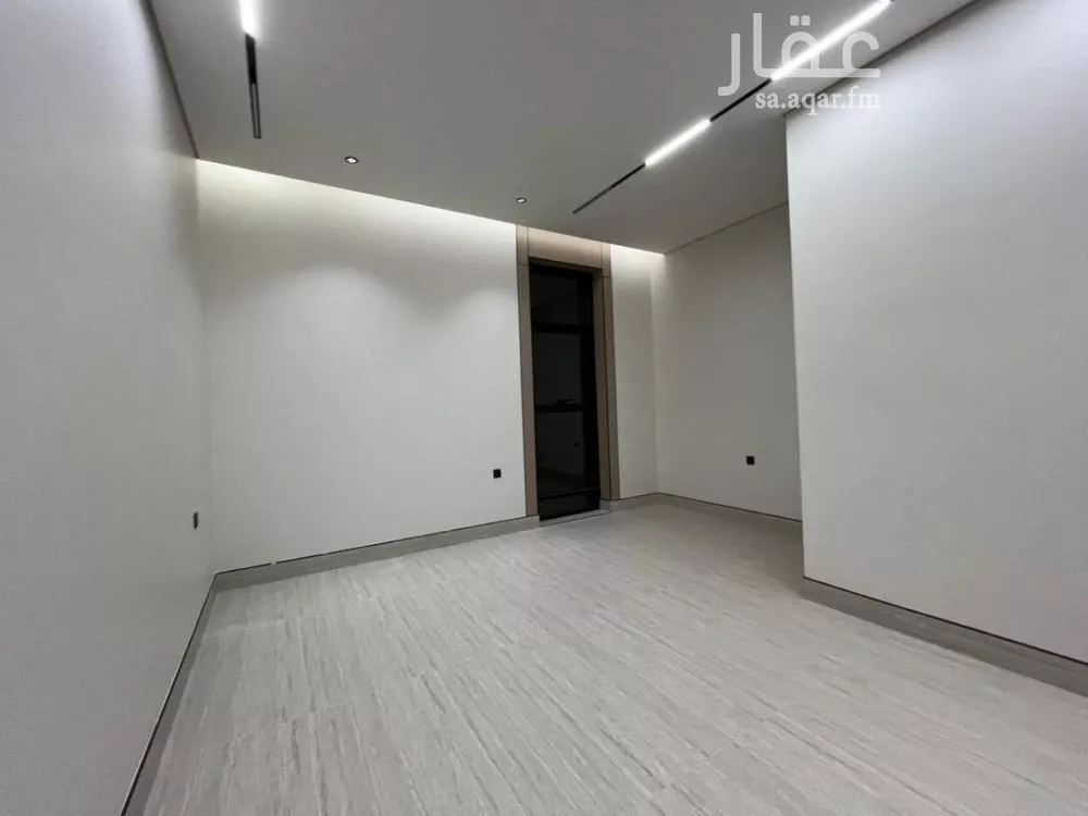 4 bedroom villa in Al Mahdiyyah, Riyadh 16