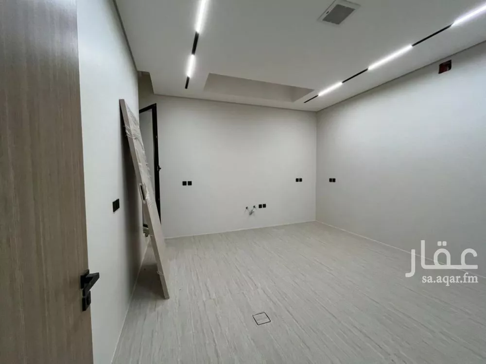 4 bedroom villa in Al Mahdiyyah, Riyadh 6