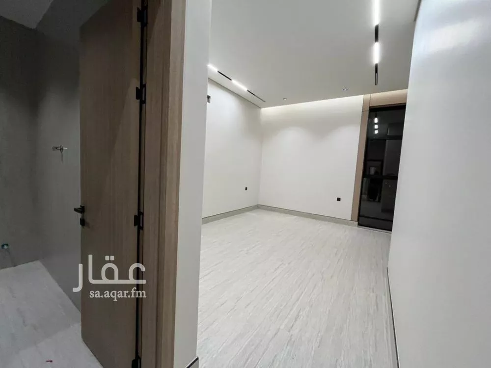 4 bedroom villa in Al Mahdiyyah, Riyadh 25