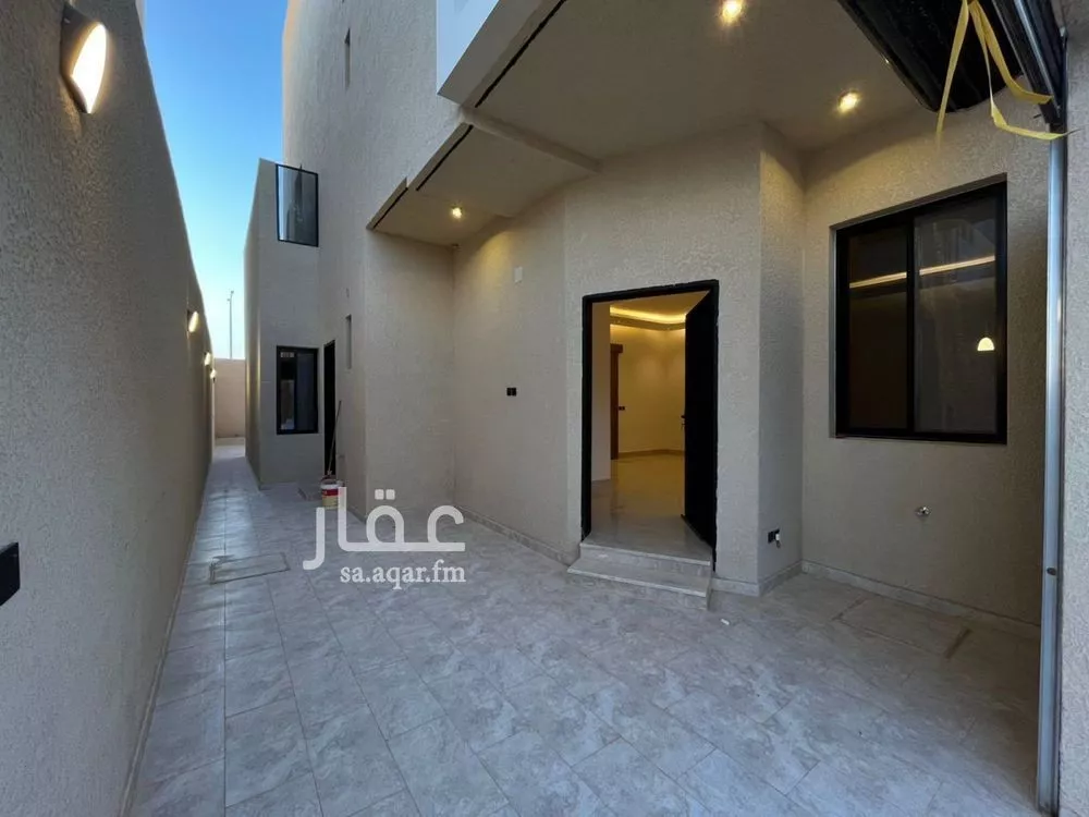 فيلا 6 غرف في المهدية 5