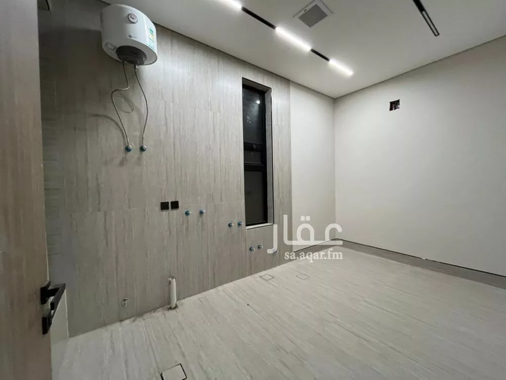 4 bedroom villa in Al Mahdiyyah, Riyadh 21