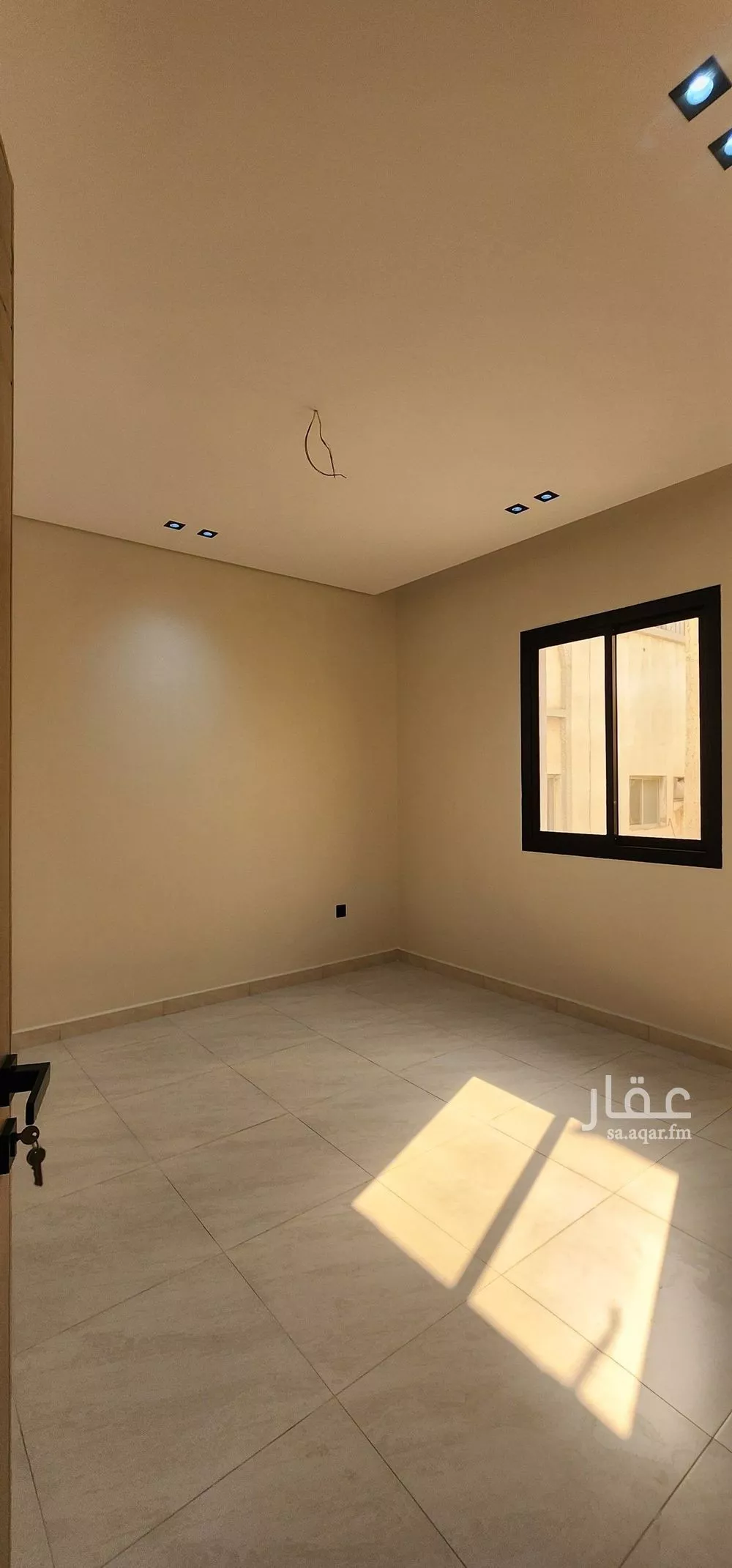 شقة 4 غرف في النزهة 2