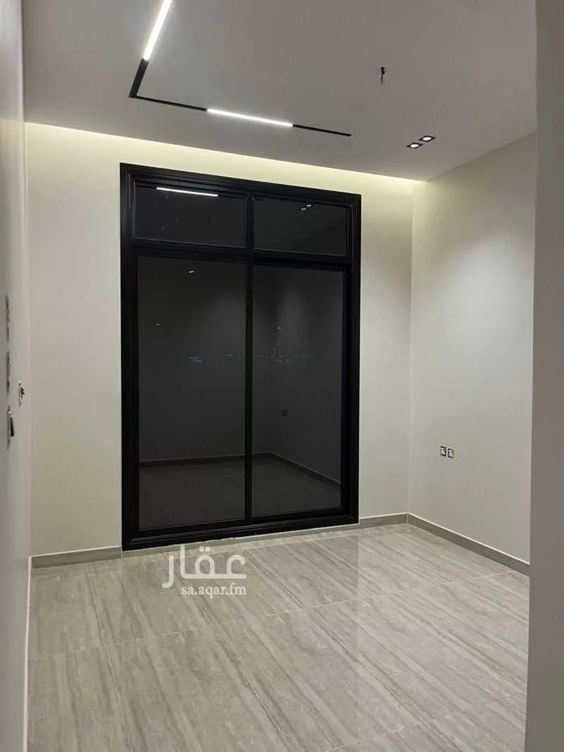 فيلا 5 غرف في الرمال 2