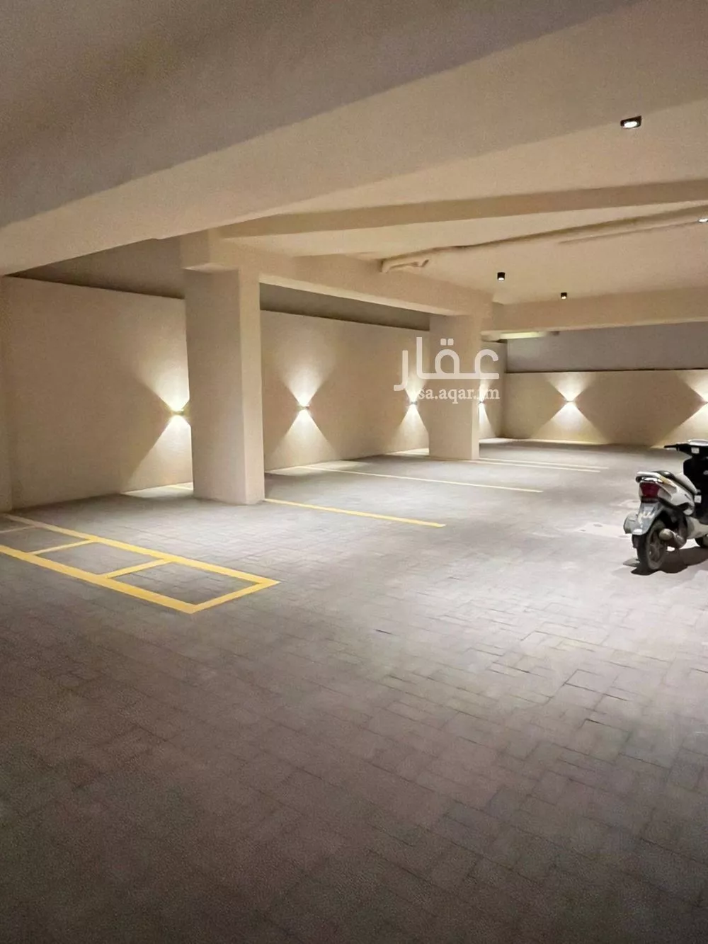 21 bedroom building in Al Mahdiyyah, Riyadh 9