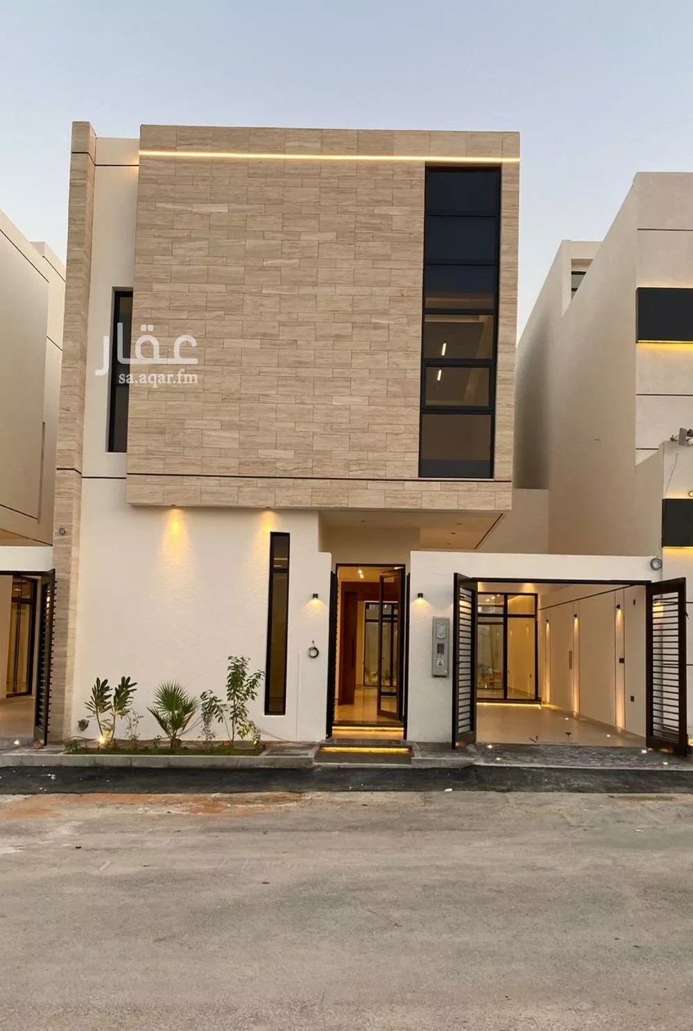 5 bedroom villa in Al Mahdiyyah 2