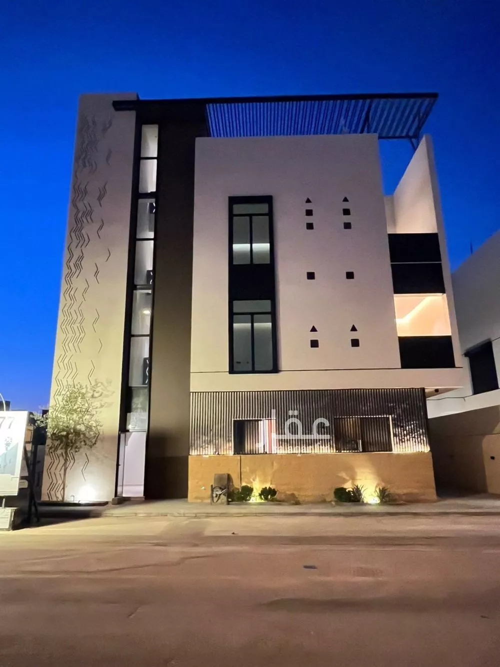400 sqm building in Al Mahdiyyah 1