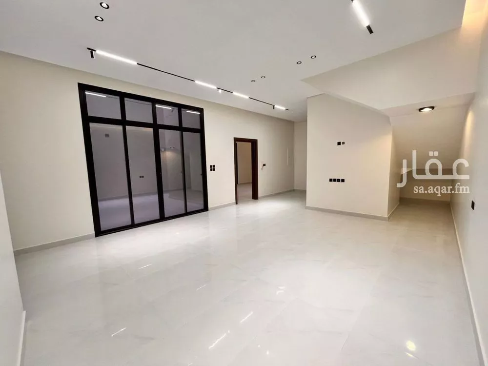 فيلا 6 غرف في المهدية 5