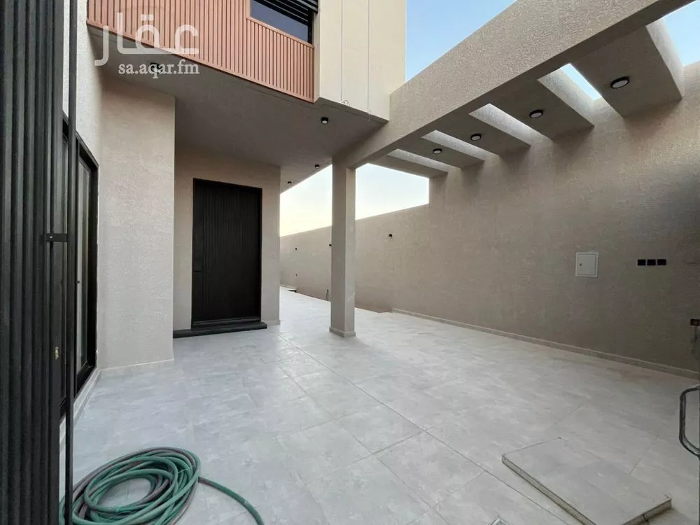 فيلا 6 غرف في المهدية 4