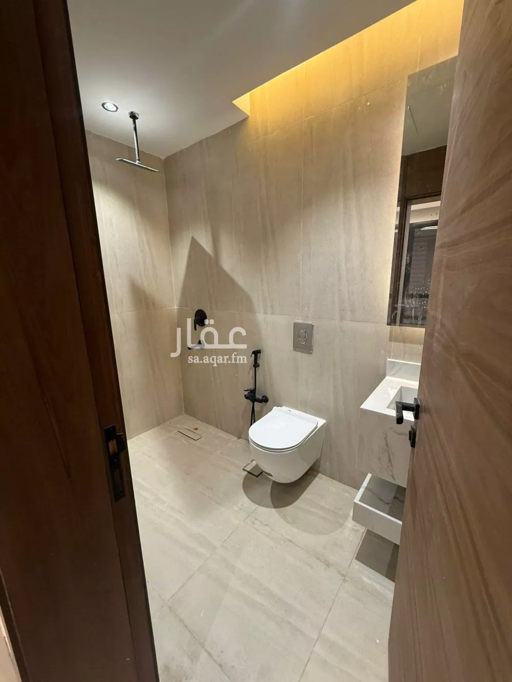 3 bedroom apartment in Al Munsiyah 5