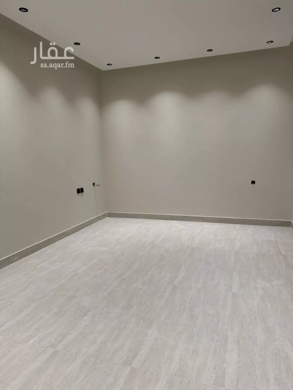 شقة 3 غرف في الرمال 2