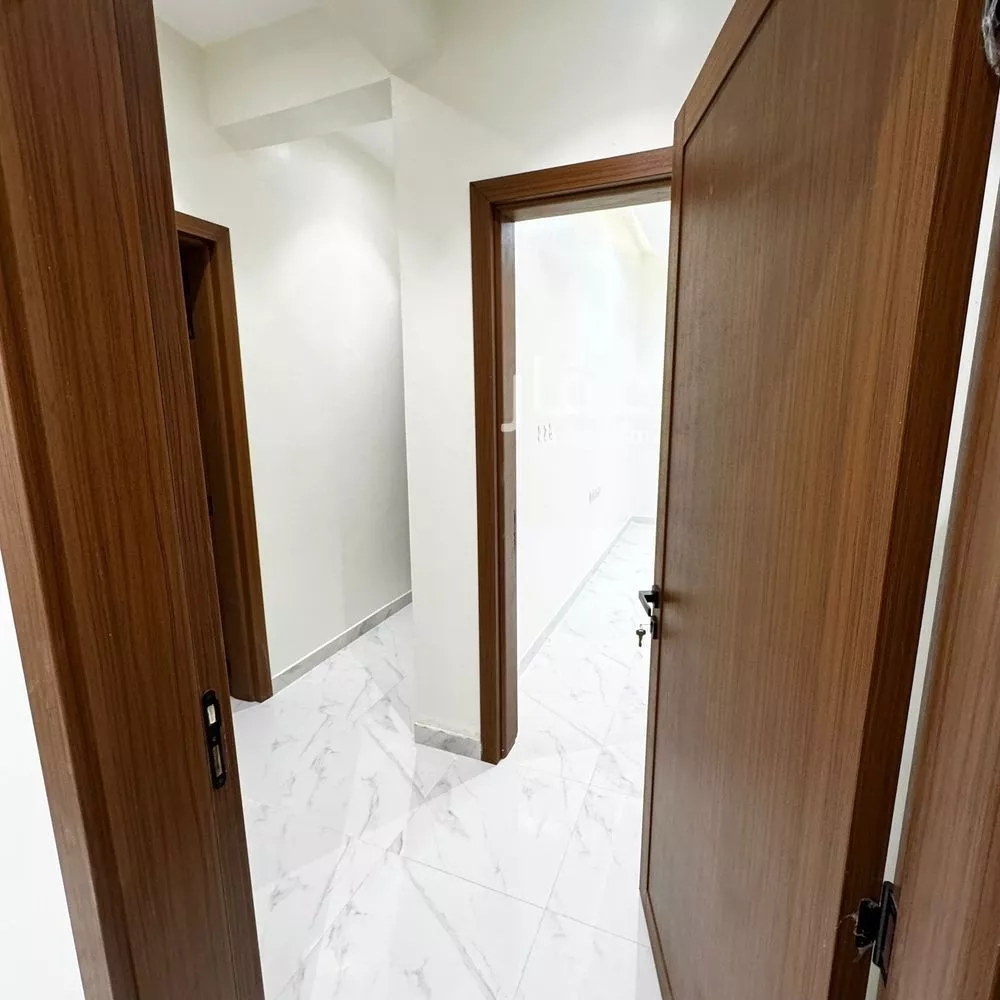 5 bedroom villa in Al Mahdiyyah, Riyadh 13