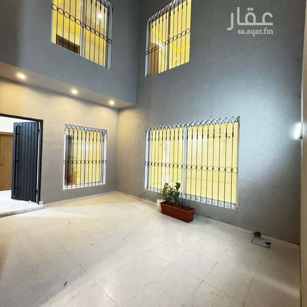 5 bedroom villa in Al Mahdiyyah, Riyadh 8