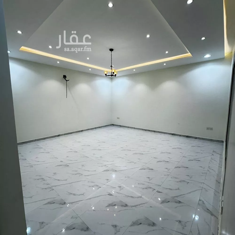 5 bedroom villa in Al Mahdiyyah, Riyadh 14
