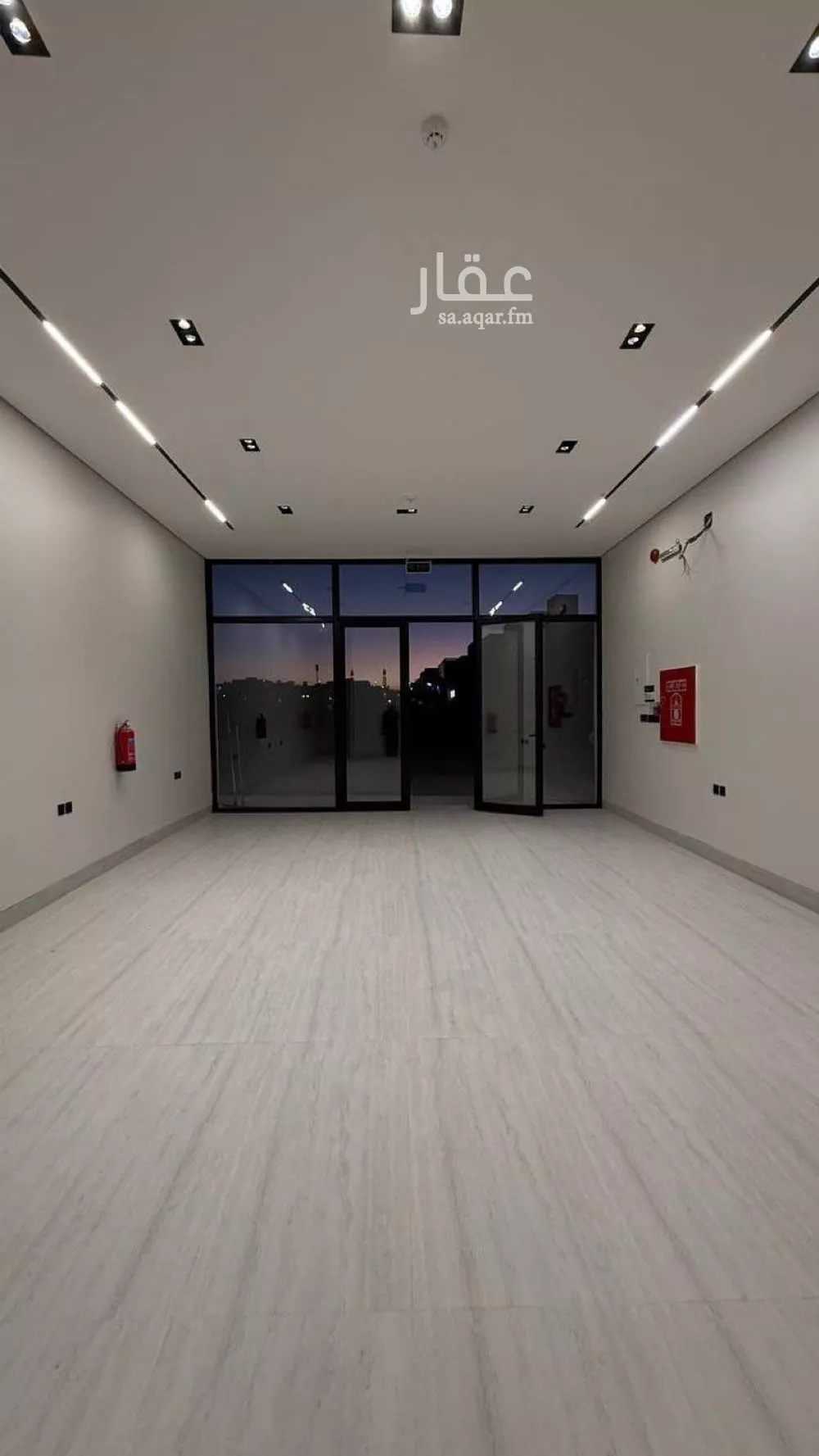 محل 65 م² في المهدية 2