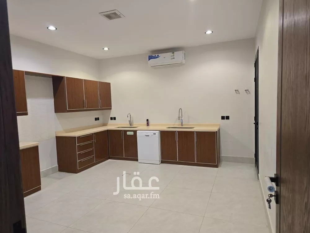 فيلا 6 غرف في المهدية 4