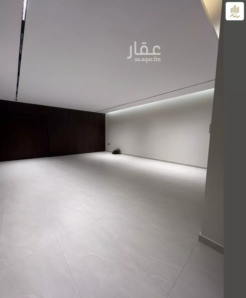 5 bedroom villa in Al Narjis 4