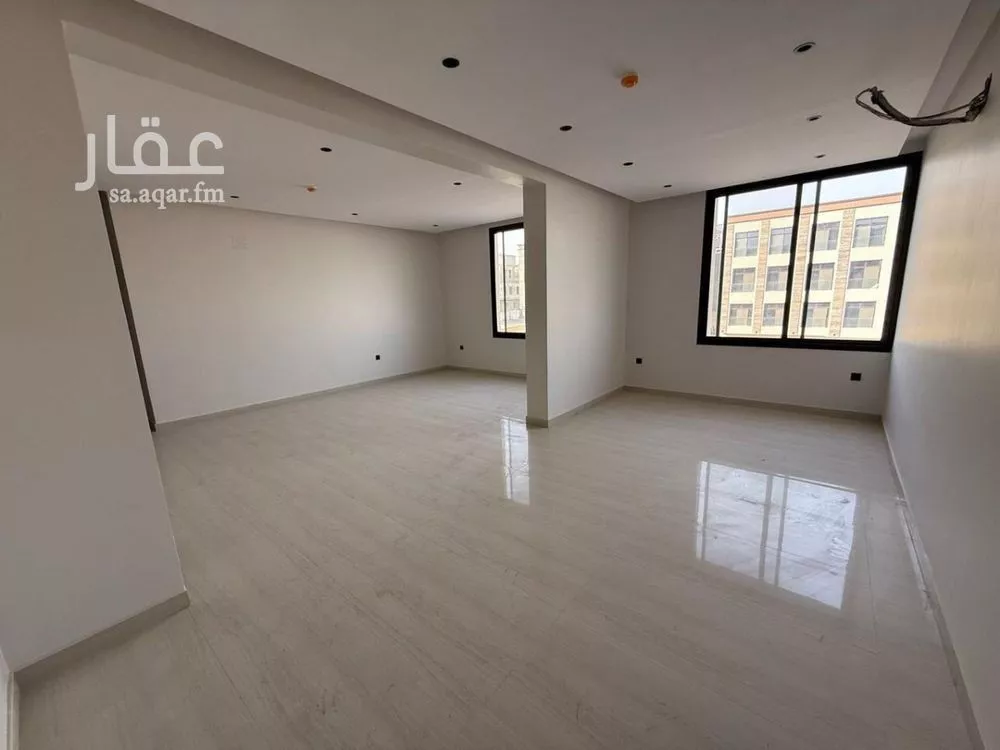 3 bedroom apartment in Al Hazm 3