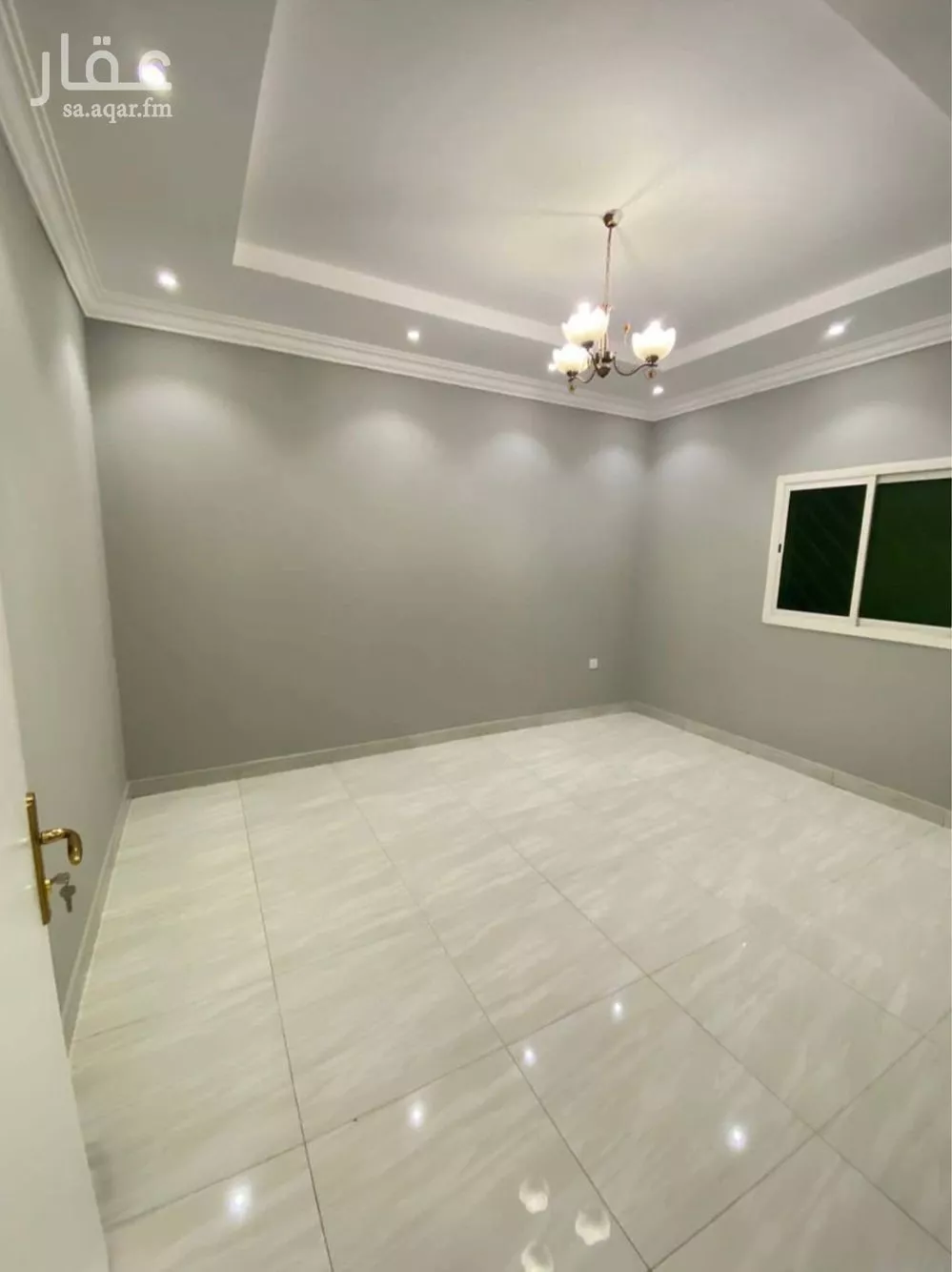 شقة 1 غرف في الملقا 5