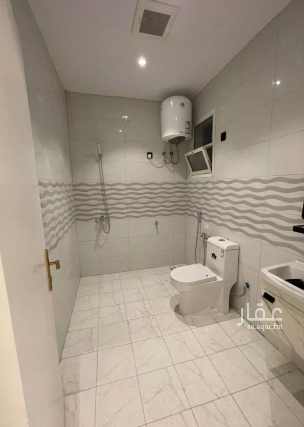 شقة 1 غرف في الوادي 4