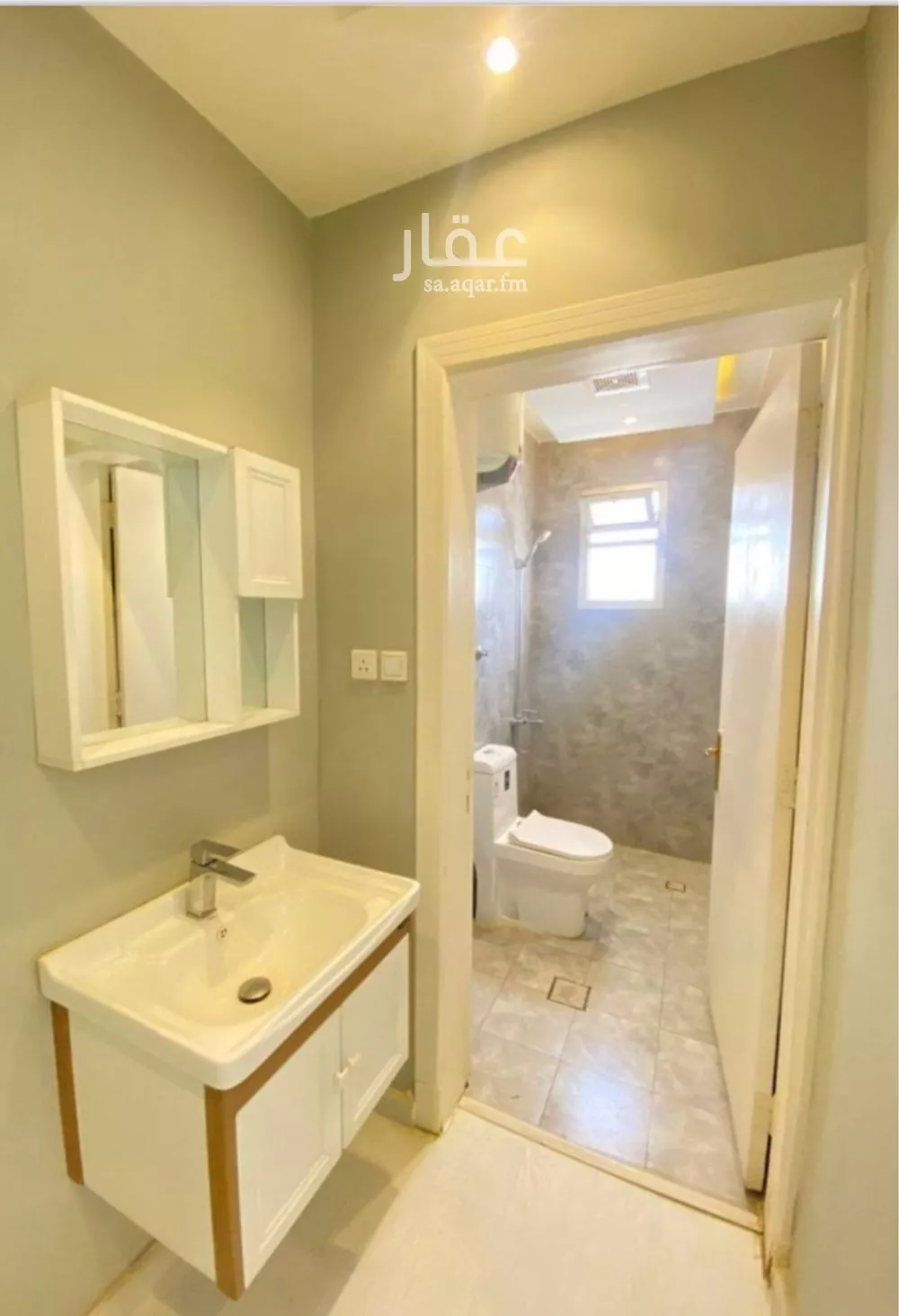 شقة 1 غرف في الملقا 3