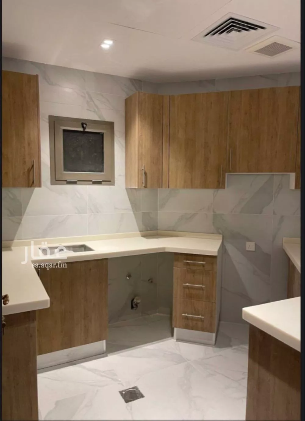 2 bedroom apartment in Al Ruwais, Jeddah 9