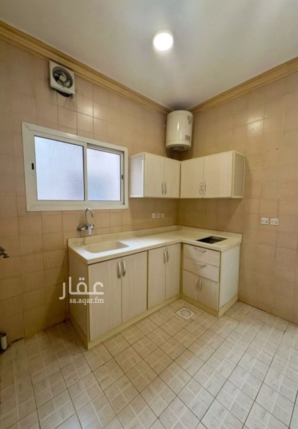 شقة 1 غرف في العقيق 4