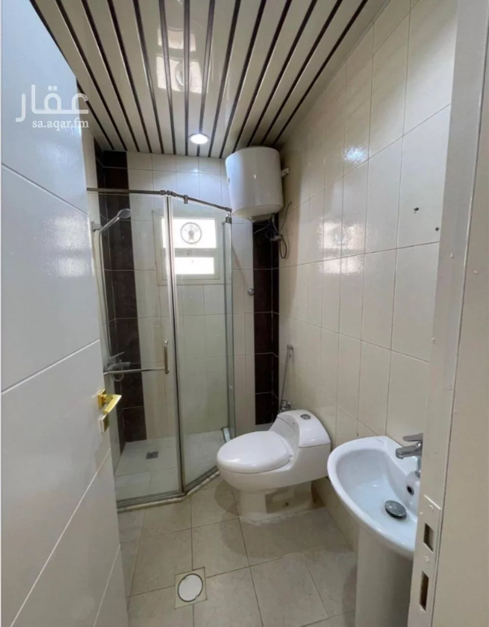 شقة 1 غرف في الملقا 5