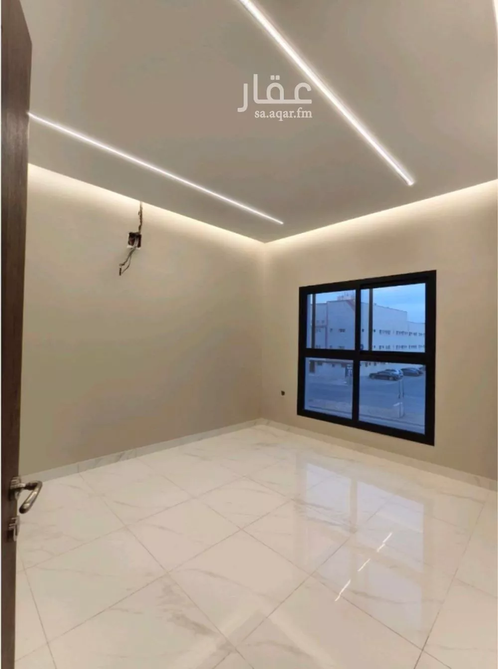 شقة 1 غرف في الملقا 5