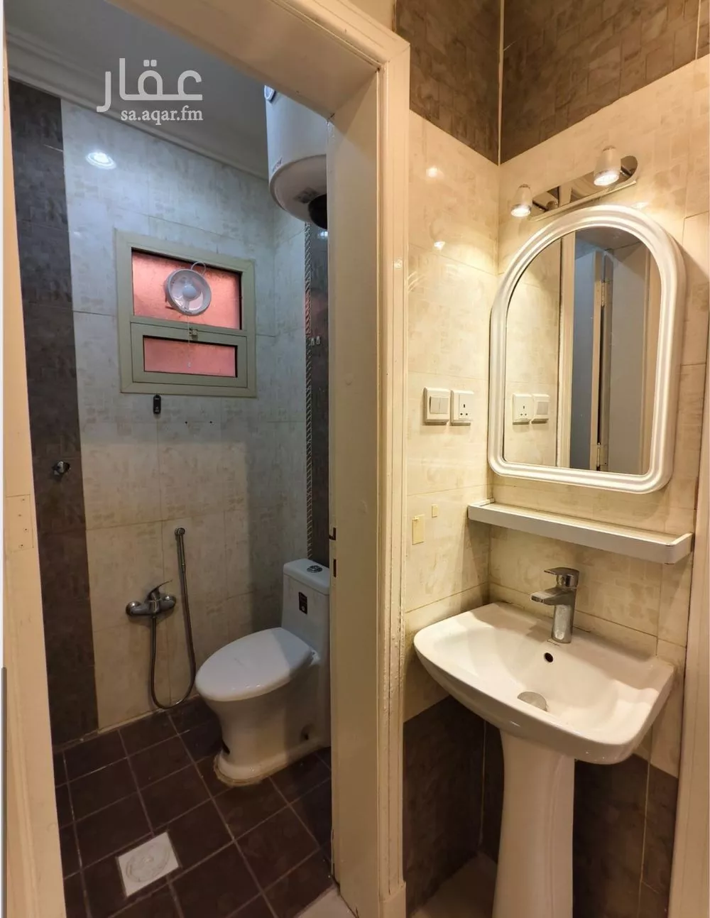 شقة 1 غرف في الملقا 5