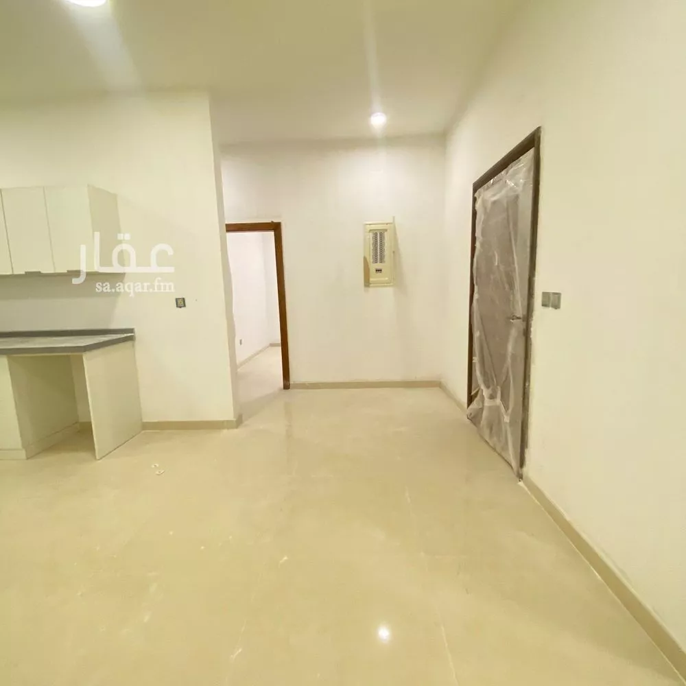 شقة 4 غرف في النرجس 5