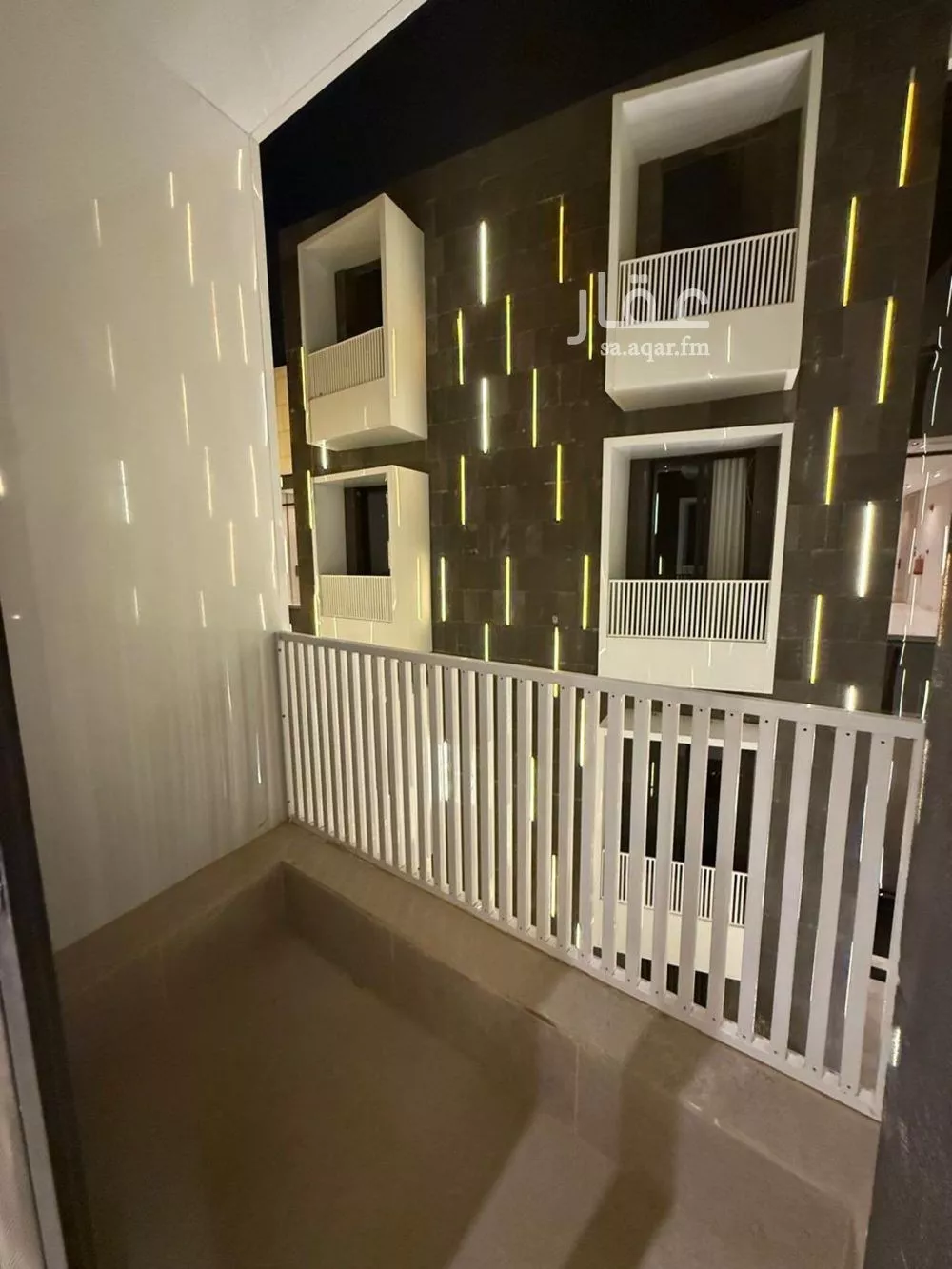 شقة 3 غرف في السعادة 5