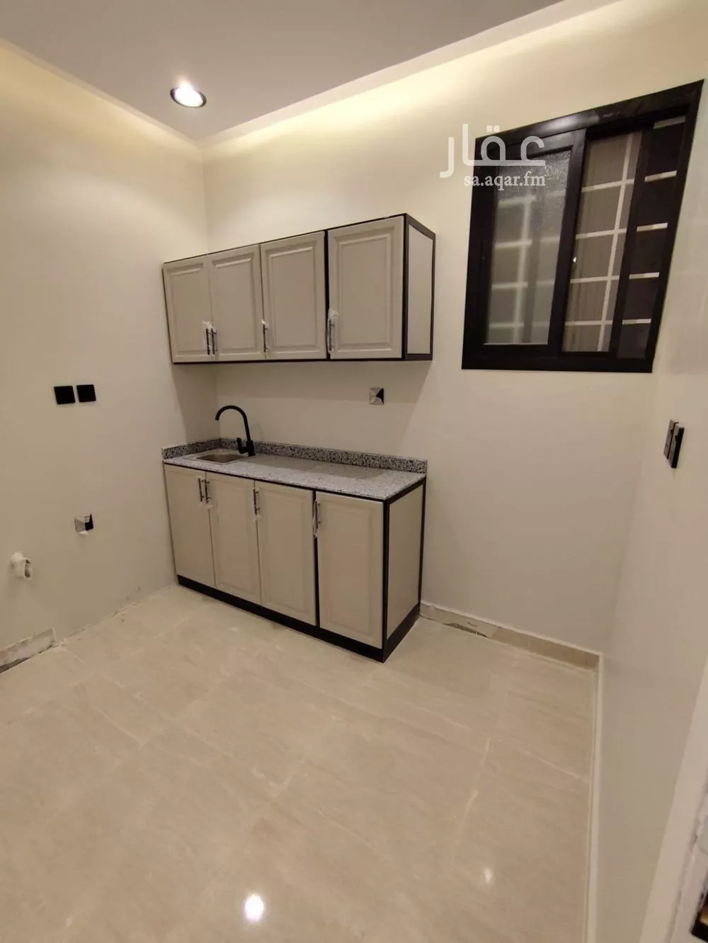 شقة 1 غرف في المروج 4