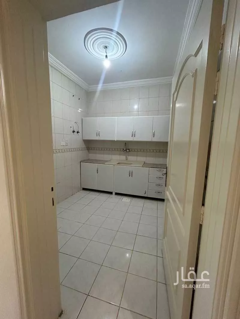 3 bedroom apartment in Al Faisaliyyah, Jeddah 8