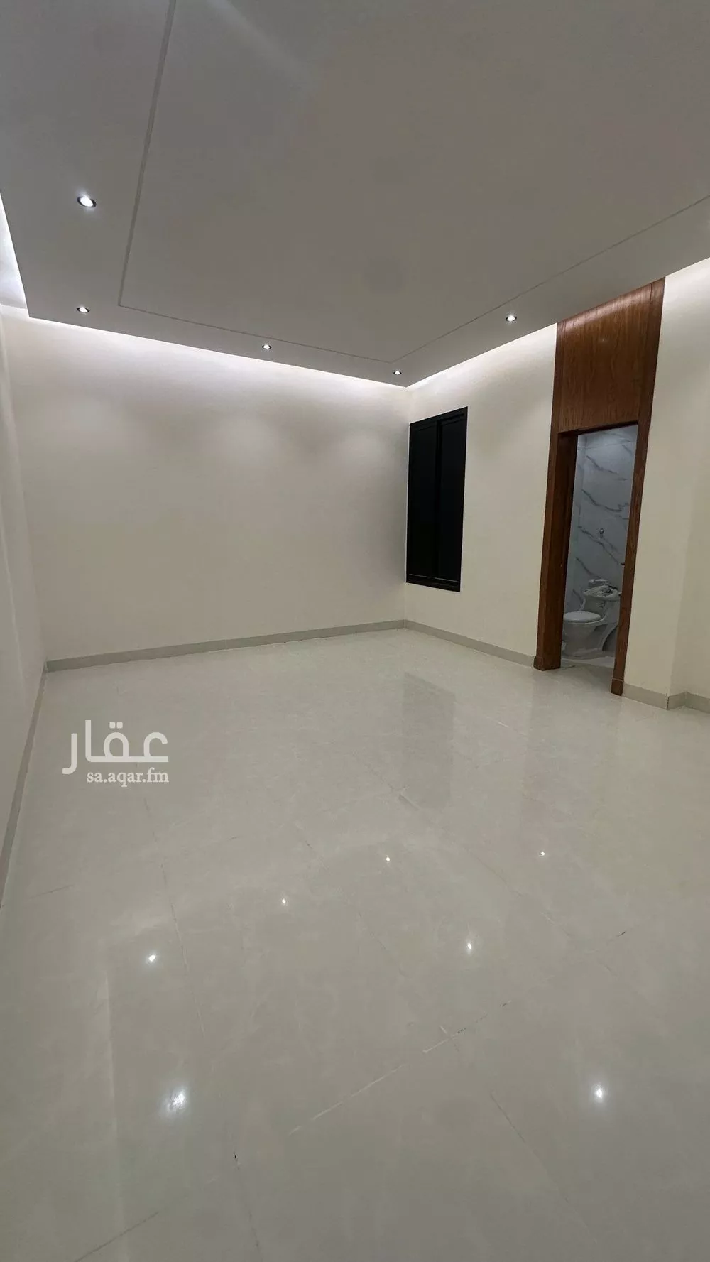 7 bedroom floor in Al Janadriyah 4