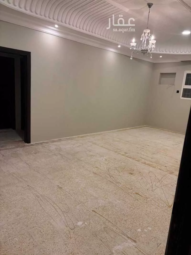 3 bedroom floor in King Faisal 1