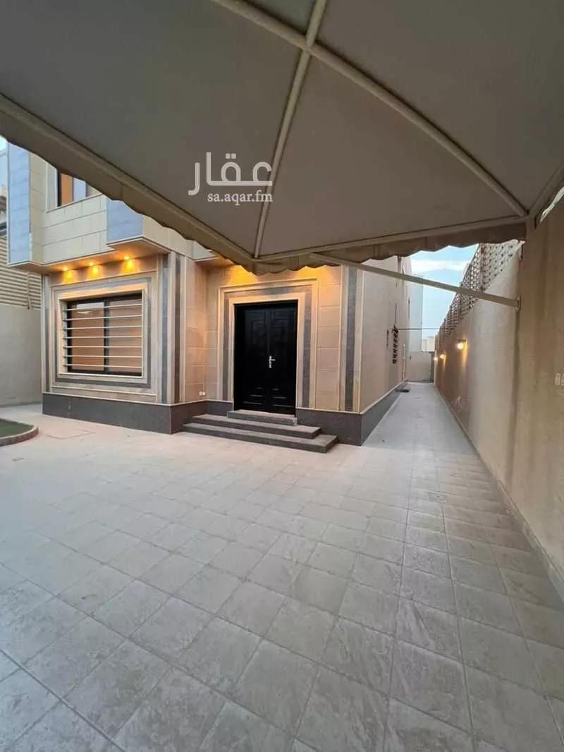 فيلا 7 غرف في الياسمين 3