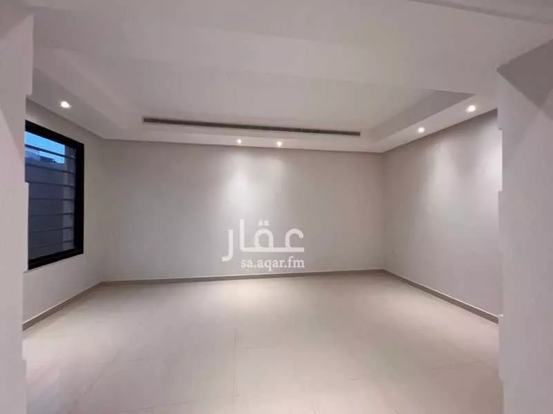 فيلا 7 غرف في الياسمين 1