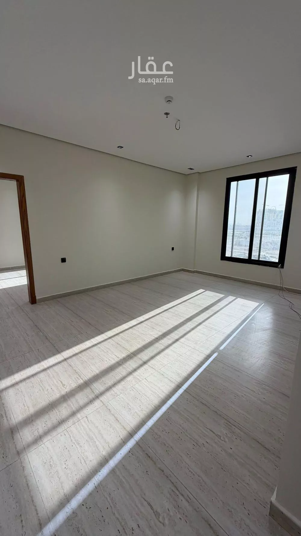 شقة 5 غرف في ضاحية الملك فهد 5