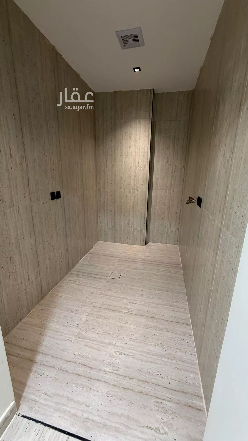 شقة 5 غرف في ضاحية الملك فهد 4