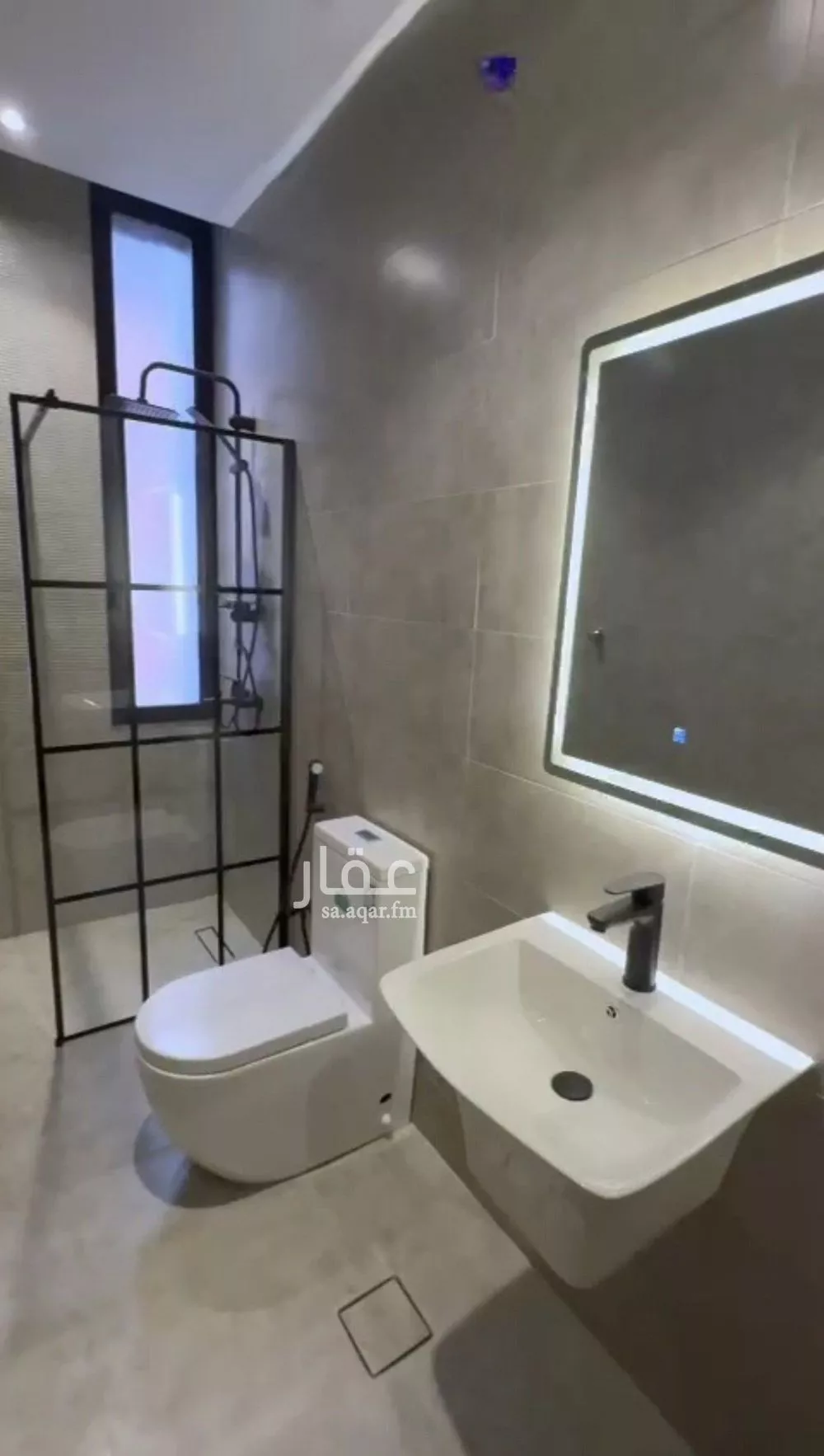 شقة 4 غرف في الروضة 2